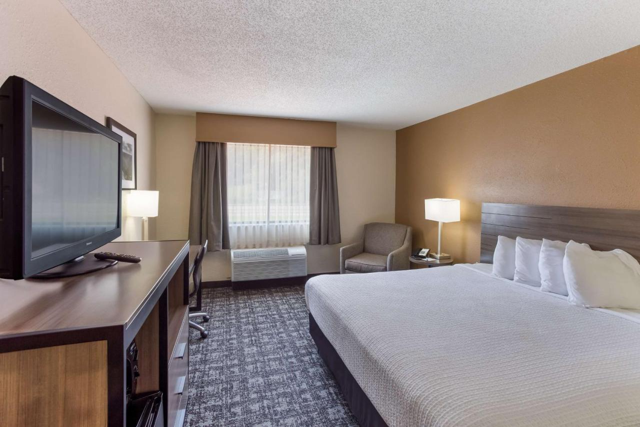 Best Western Logan Inn Chapmanville Exterior photo