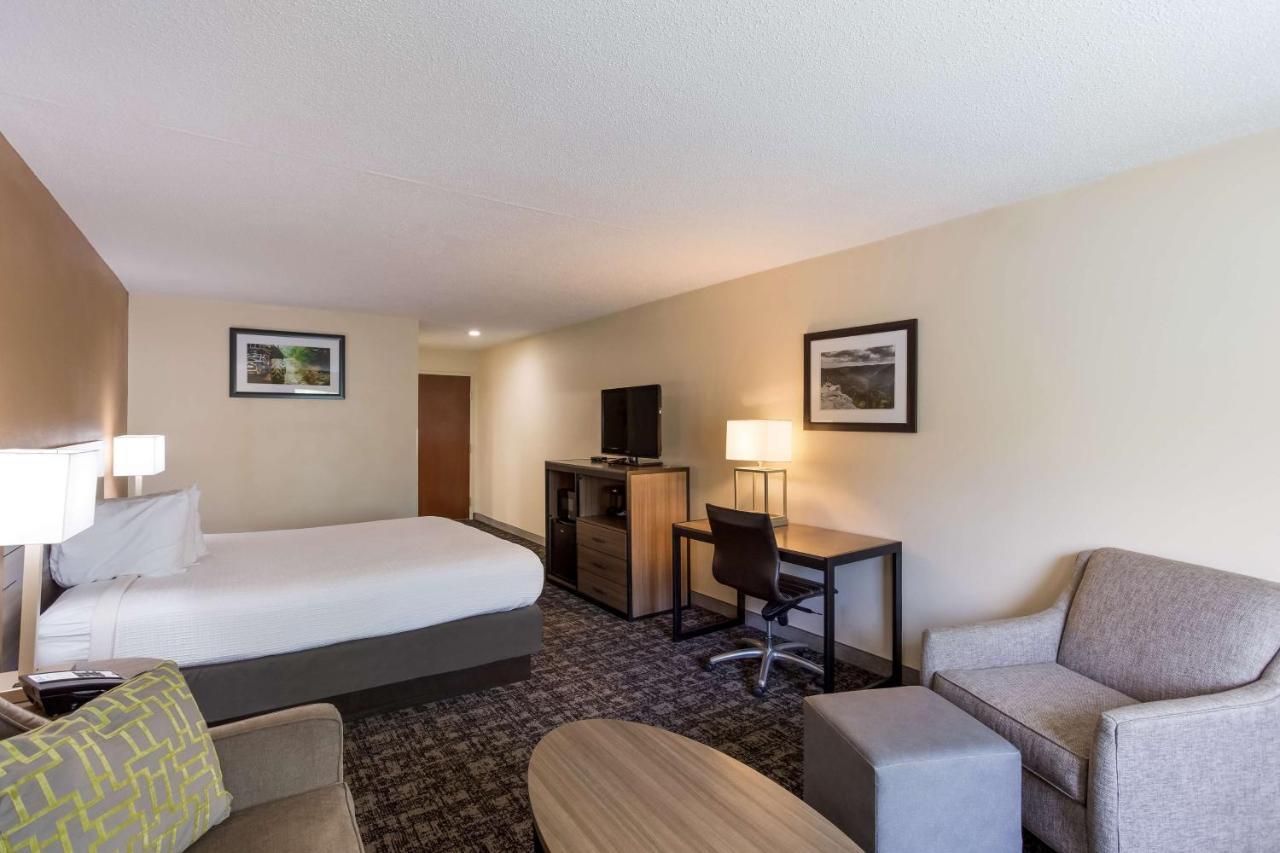 Best Western Logan Inn Chapmanville Exterior photo