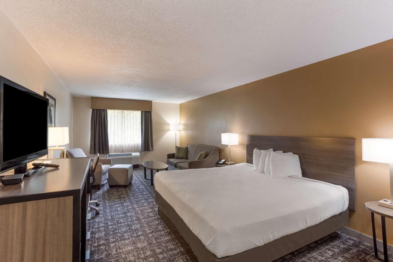 Best Western Logan Inn Chapmanville Exterior photo